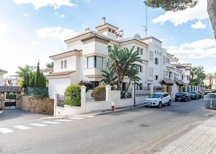 Beautiful Newly Renovated El Palmeral Rdr306